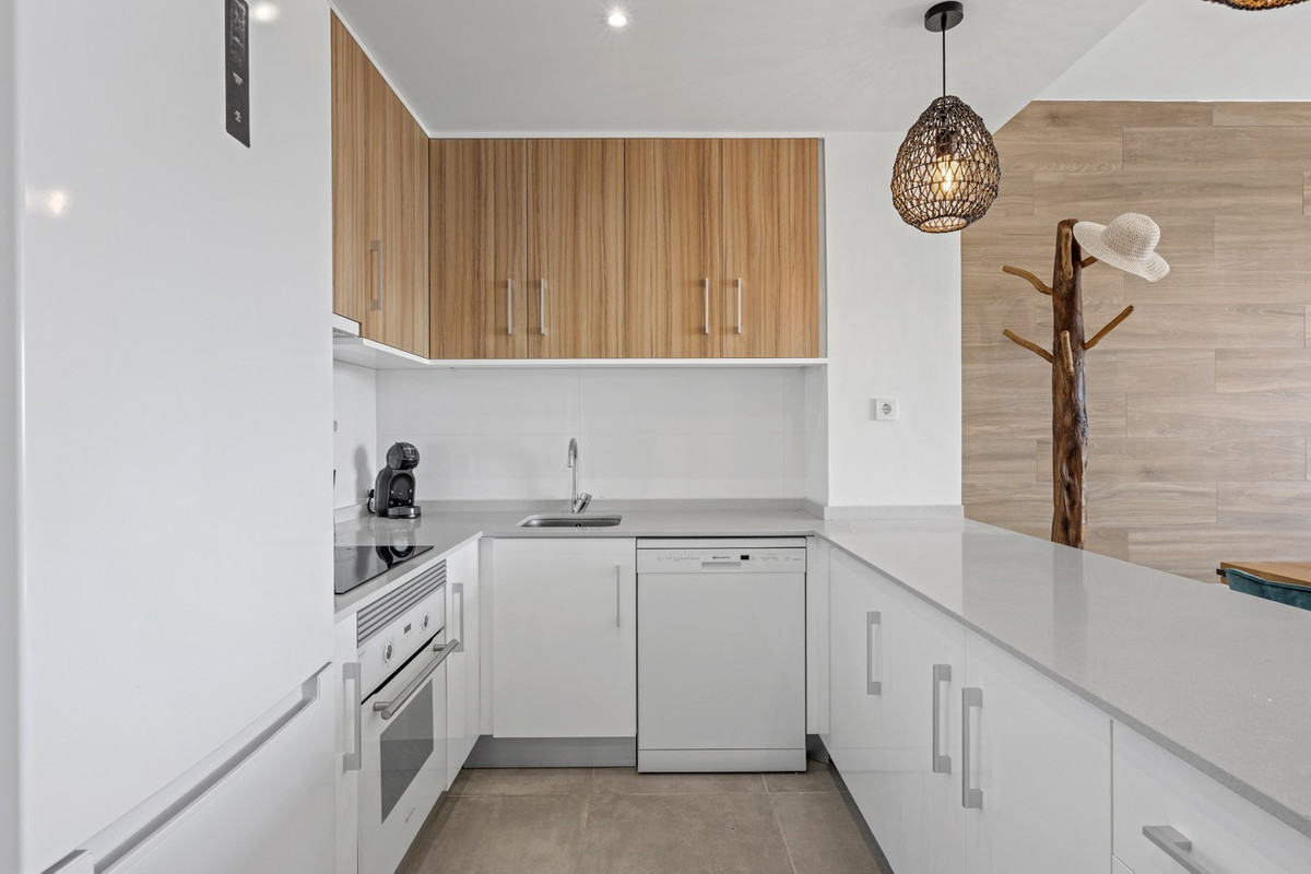 Sold - 2 Bedroom 2 Bathroom Apartment - Penthouse in Orihuela - Lomas De Campoamor  - Alicante