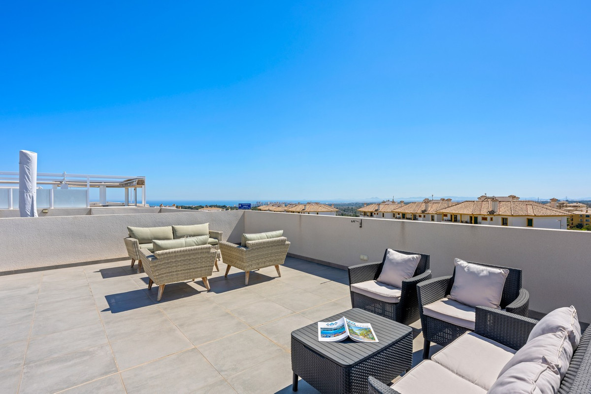 Sold - 2 Bedroom 2 Bathroom Apartment - Penthouse in Orihuela - Lomas De Campoamor  - Alicante