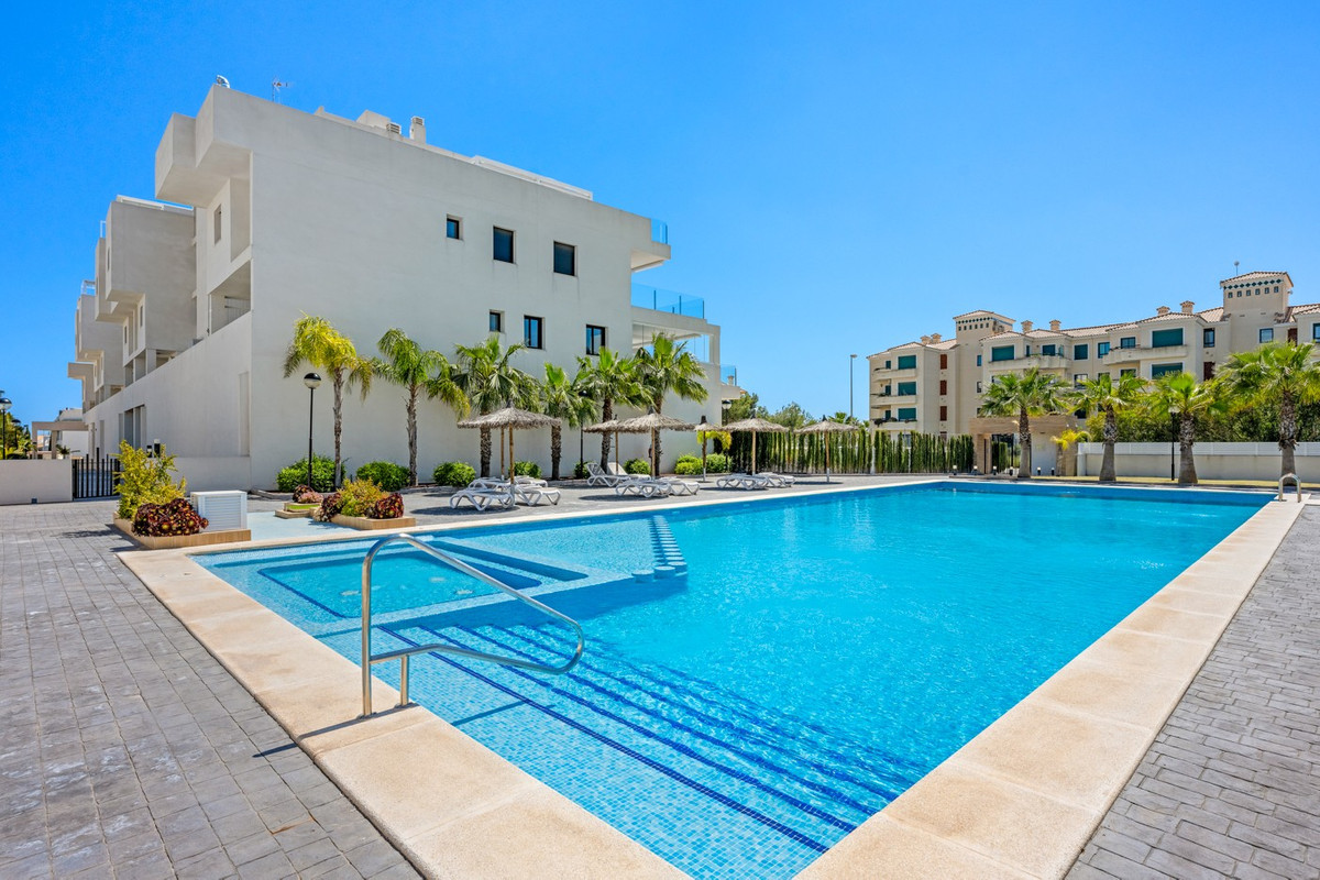 Sold - 2 Bedroom 2 Bathroom Apartment - Penthouse in Orihuela - Lomas De Campoamor  - Alicante