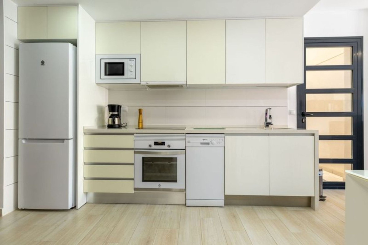 For sale - 2 Bedroom 2 Bathroom Ground Floor Apartment in Villamartin - Villamartin  - Alicante