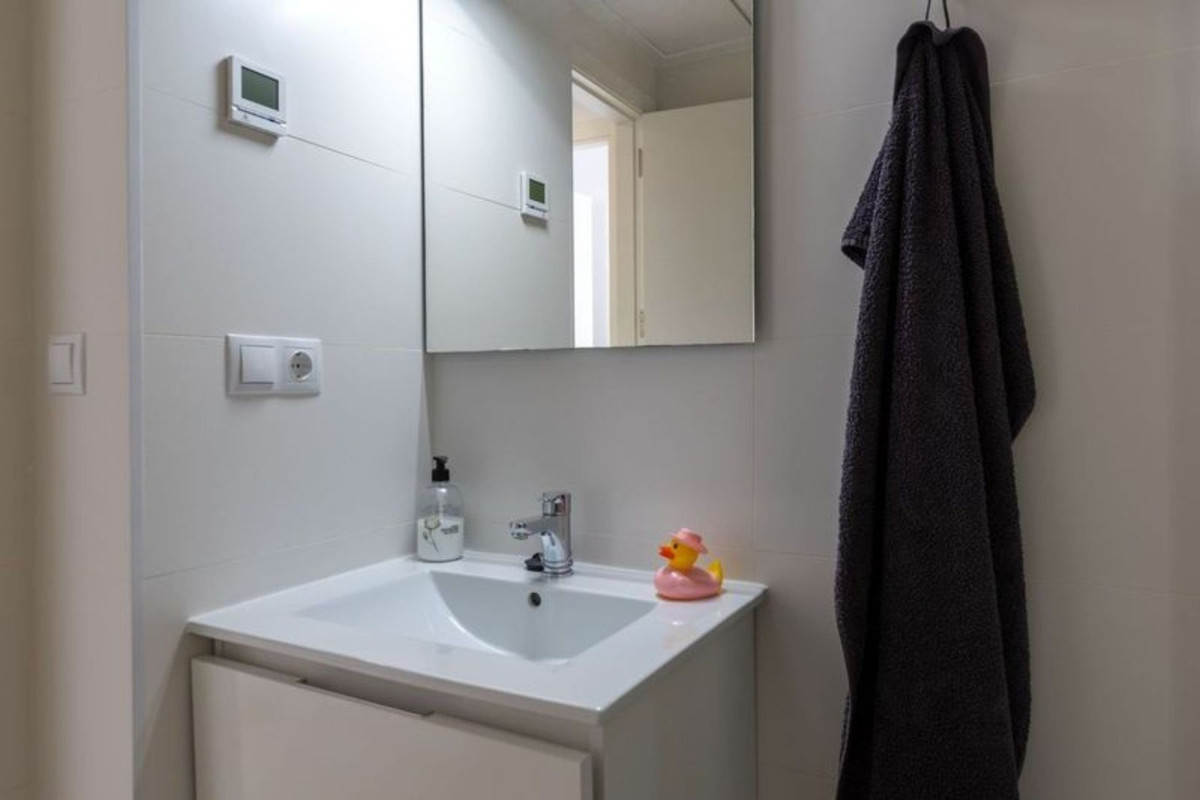 For sale - 2 Bedroom 2 Bathroom Ground Floor Apartment in Villamartin - Villamartin  - Alicante