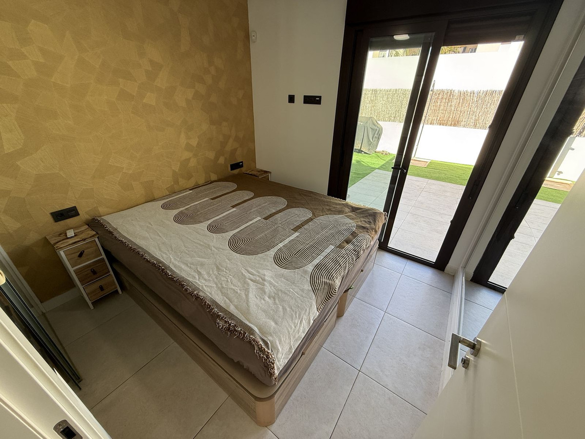 For sale - 3 Bedroom 2 Bathroom House - Detached Villa in Orihuela - Lomas de Cabo Roig  - Alicante