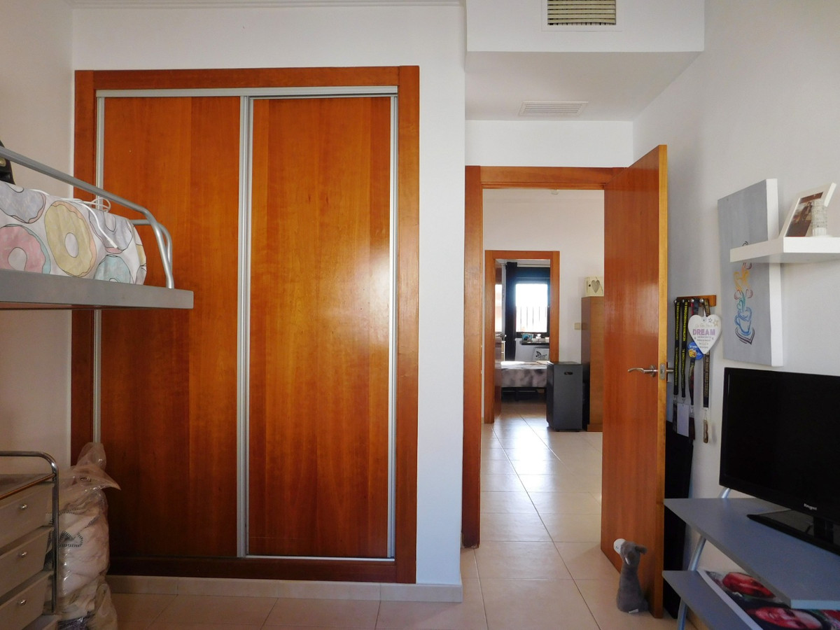 For sale - 4 Bedroom 2 Bathroom House - Detached Villa in Rojales - Ciudad Quesada  - Alicante