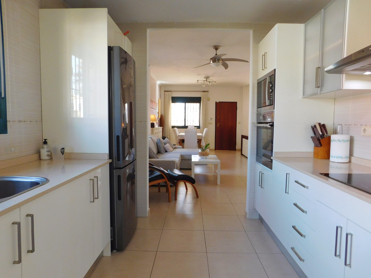 For sale - 4 Bedroom 2 Bathroom House - Detached Villa in Rojales - Ciudad Quesada  - Alicante