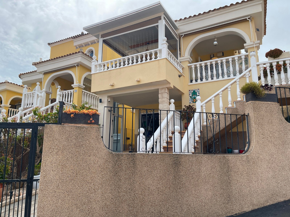 For sale - 3 Bedroom 2 Bathroom House - Detached Villa in San Fulgencio - San Fulgencio Centro  - Alicante