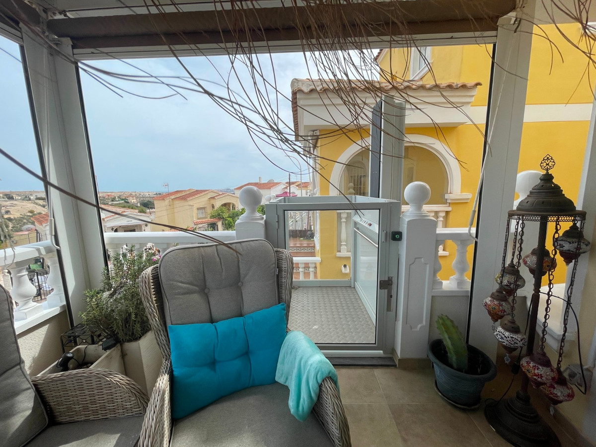 For sale - 3 Bedroom 2 Bathroom House - Detached Villa in San Fulgencio - San Fulgencio Centro  - Alicante