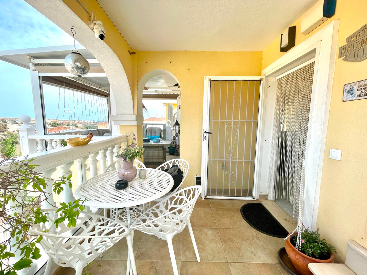 For sale - 3 Bedroom 2 Bathroom House - Detached Villa in San Fulgencio - San Fulgencio Centro  - Alicante