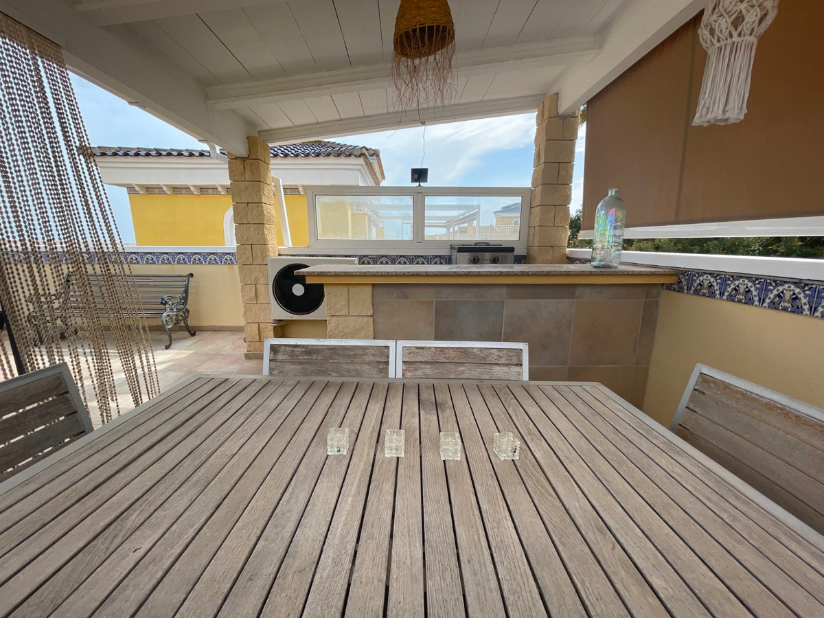 For sale - 3 Bedroom 2 Bathroom House - Detached Villa in San Fulgencio - San Fulgencio Centro  - Alicante