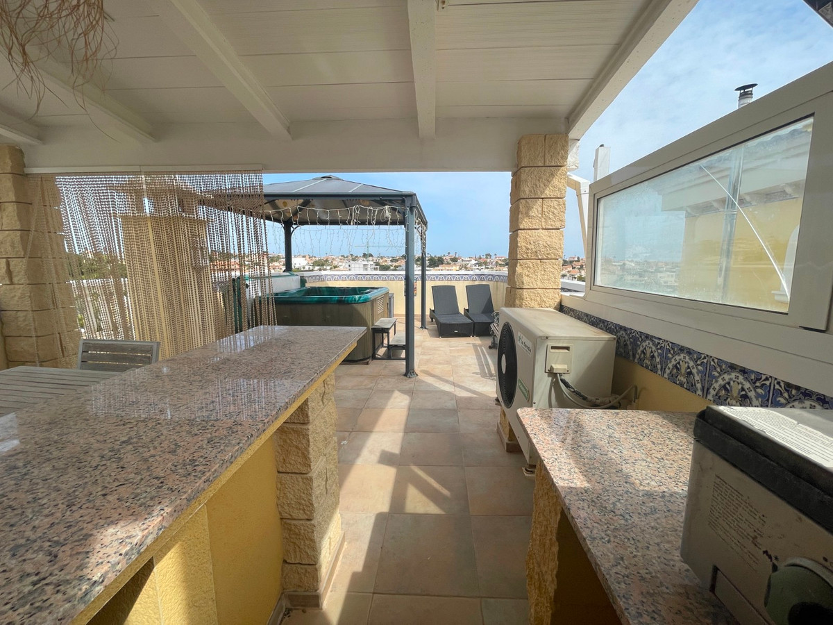 For sale - 3 Bedroom 2 Bathroom House - Detached Villa in San Fulgencio - San Fulgencio Centro  - Alicante