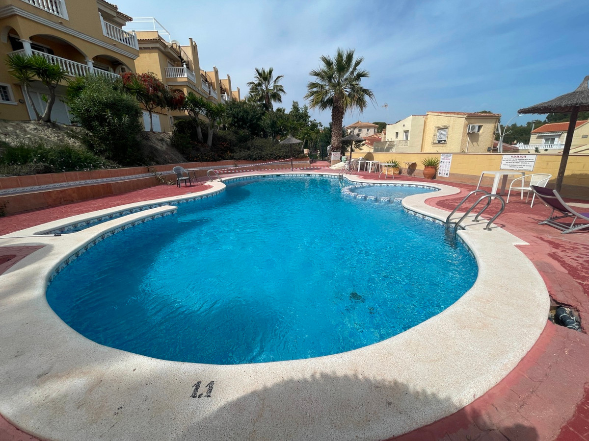 For sale - 3 Bedroom 2 Bathroom House - Detached Villa in San Fulgencio - San Fulgencio Centro  - Alicante