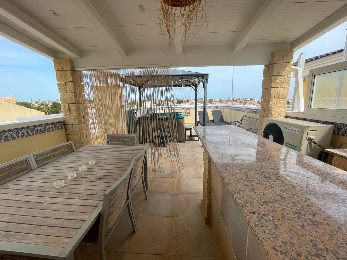 For sale - 3 Bedroom 2 Bathroom House - Detached Villa in San Fulgencio - San Fulgencio Centro  - Alicante