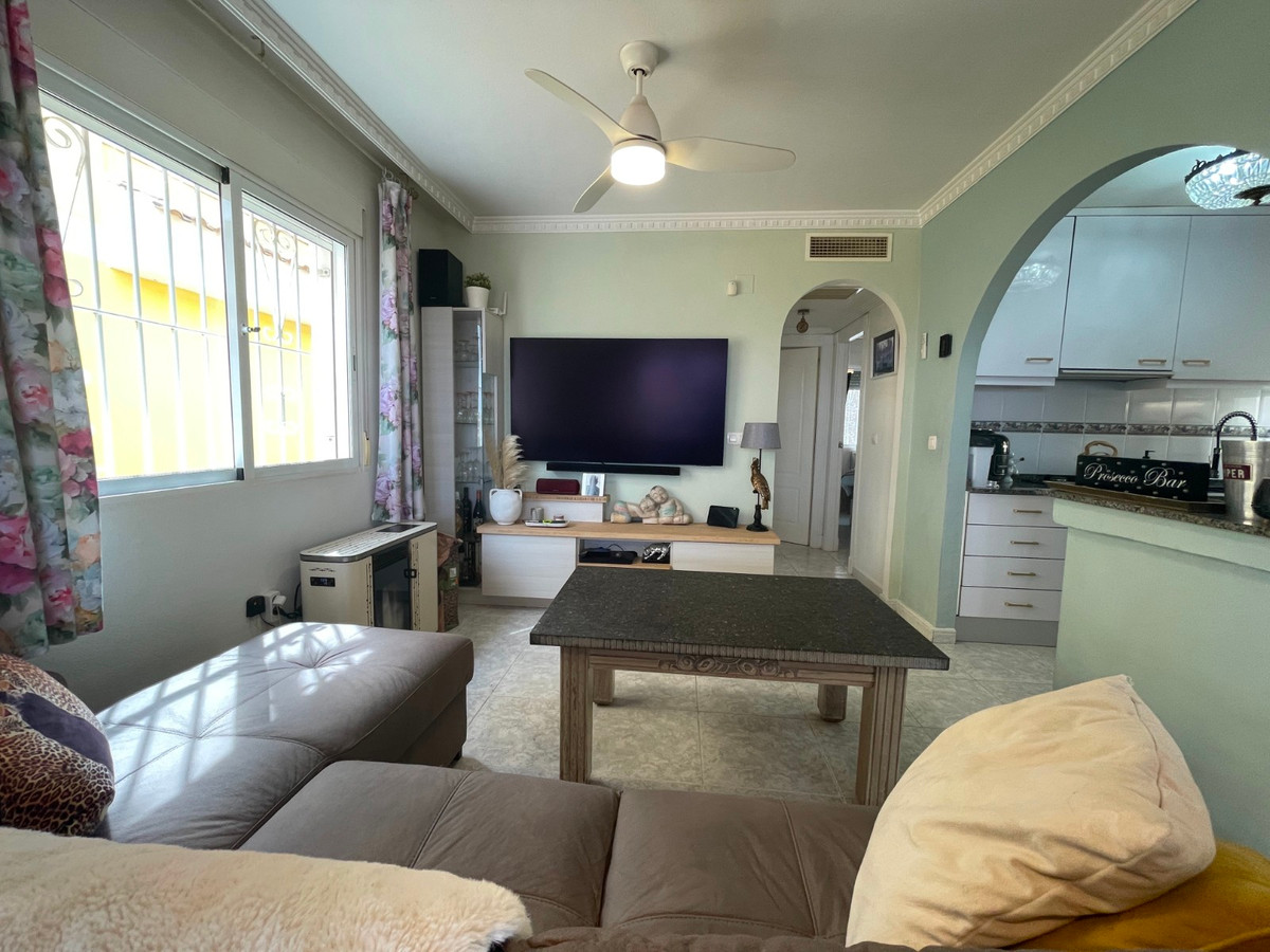 For sale - 3 Bedroom 2 Bathroom House - Detached Villa in San Fulgencio - San Fulgencio Centro  - Alicante