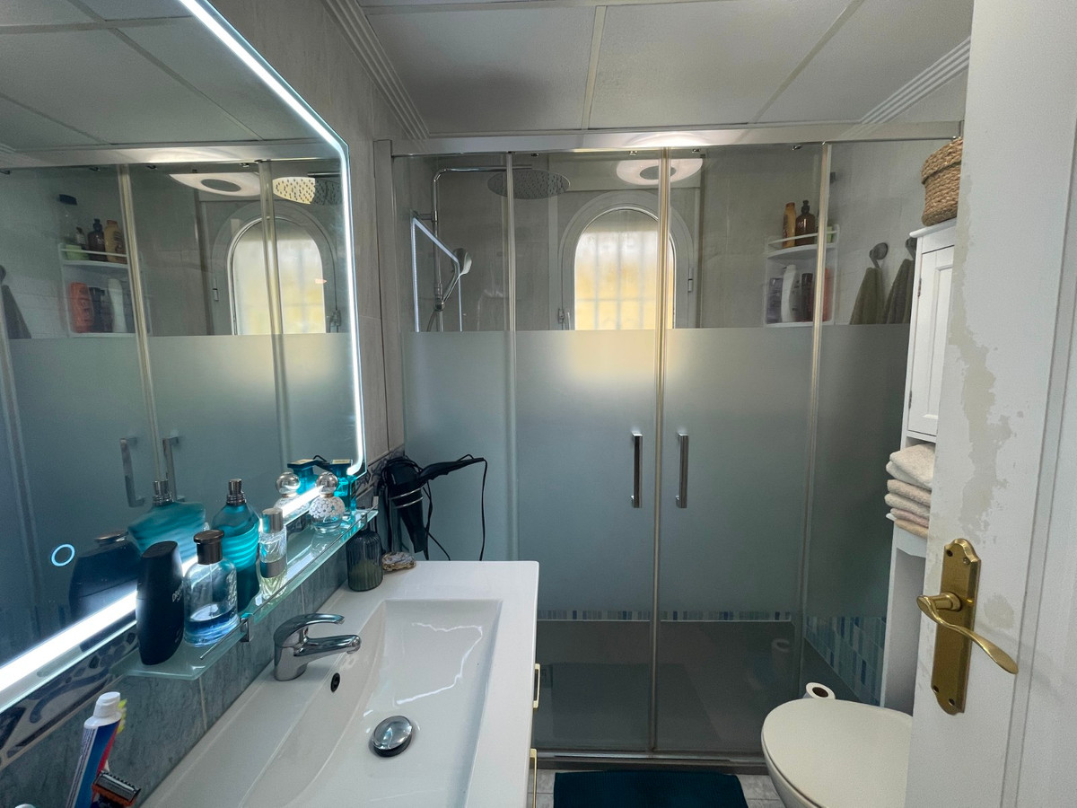 For sale - 3 Bedroom 2 Bathroom House - Detached Villa in San Fulgencio - San Fulgencio Centro  - Alicante