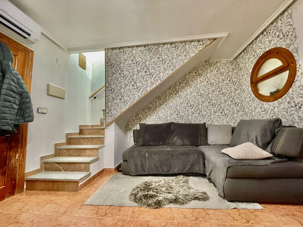 For sale - 3 Bedroom 1 Bathroom House - Townhouse in Orihuela - Playa Flamenca  - Alicante