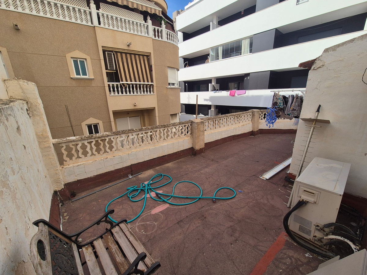 For sale - 2 Bedroom 1 Bathroom House - Townhouse in Torrevieja - Torrevieja Centro  - Alicante