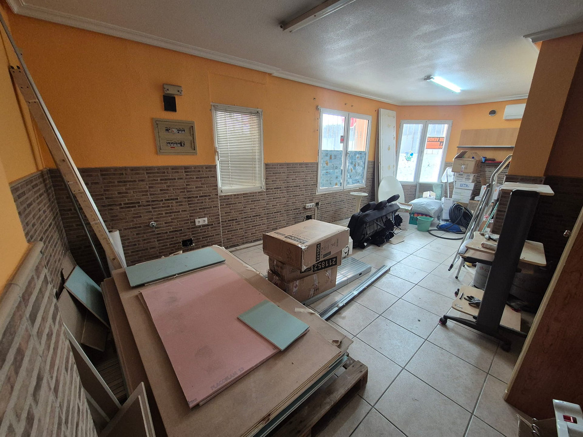 For sale - 2 Bedroom 1 Bathroom House - Townhouse in Torrevieja - Torrevieja Centro  - Alicante