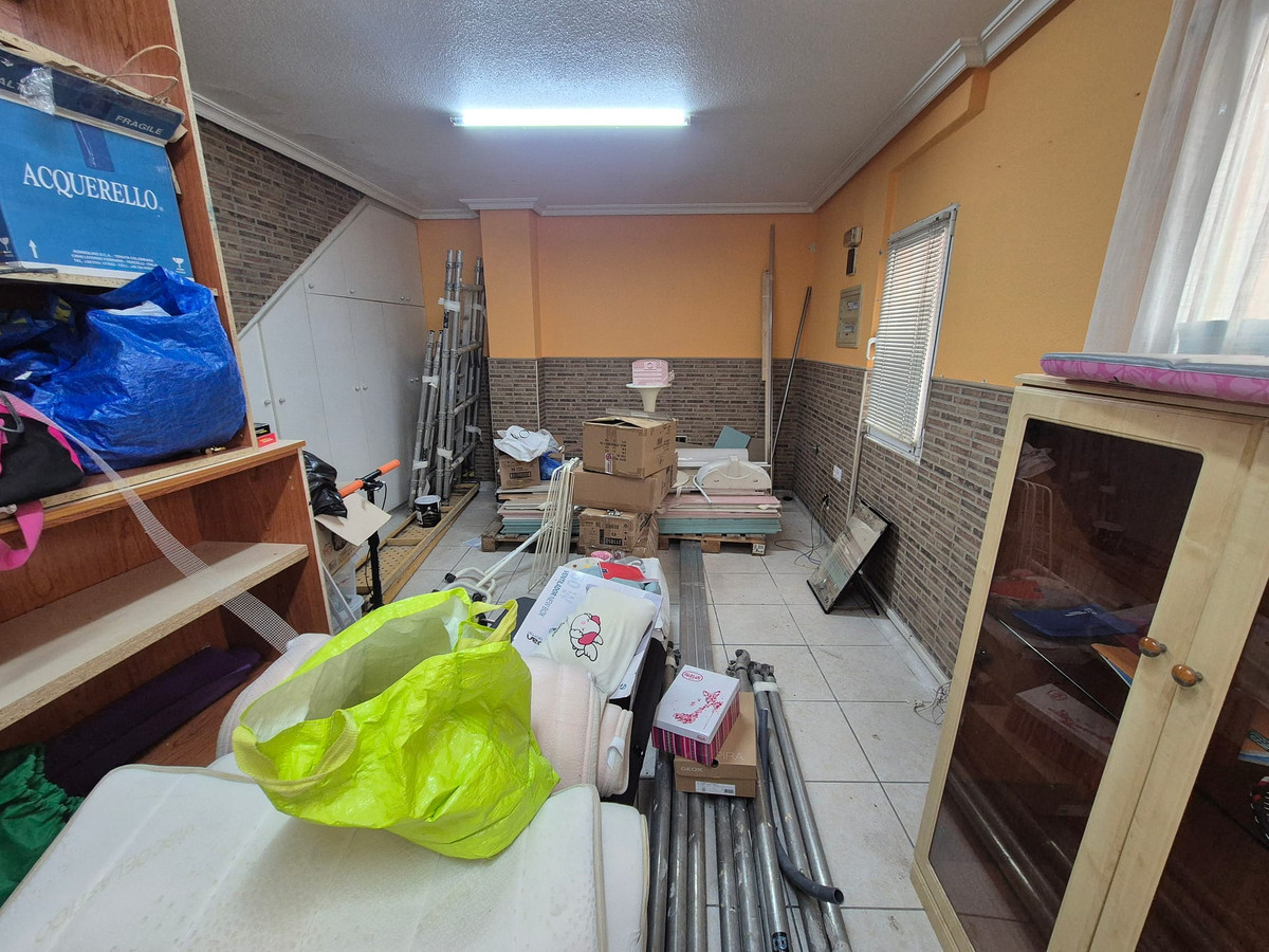 For sale - 2 Bedroom 1 Bathroom House - Townhouse in Torrevieja - Torrevieja Centro  - Alicante