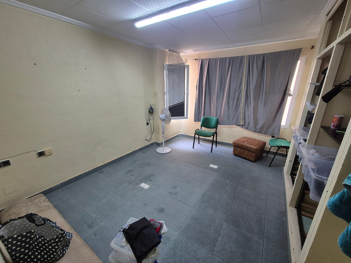 For sale - 2 Bedroom 1 Bathroom House - Townhouse in Torrevieja - Torrevieja Centro  - Alicante