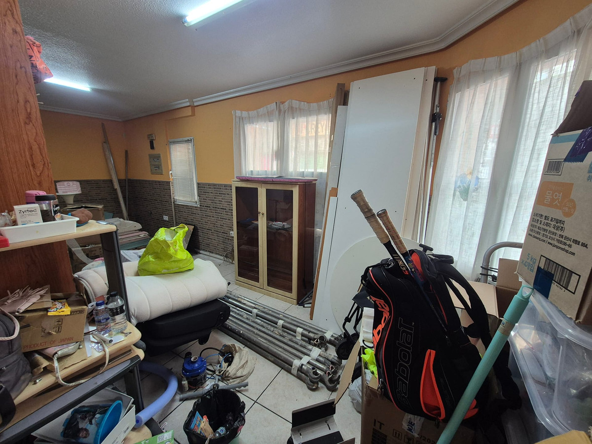 For sale - 2 Bedroom 1 Bathroom House - Townhouse in Torrevieja - Torrevieja Centro  - Alicante