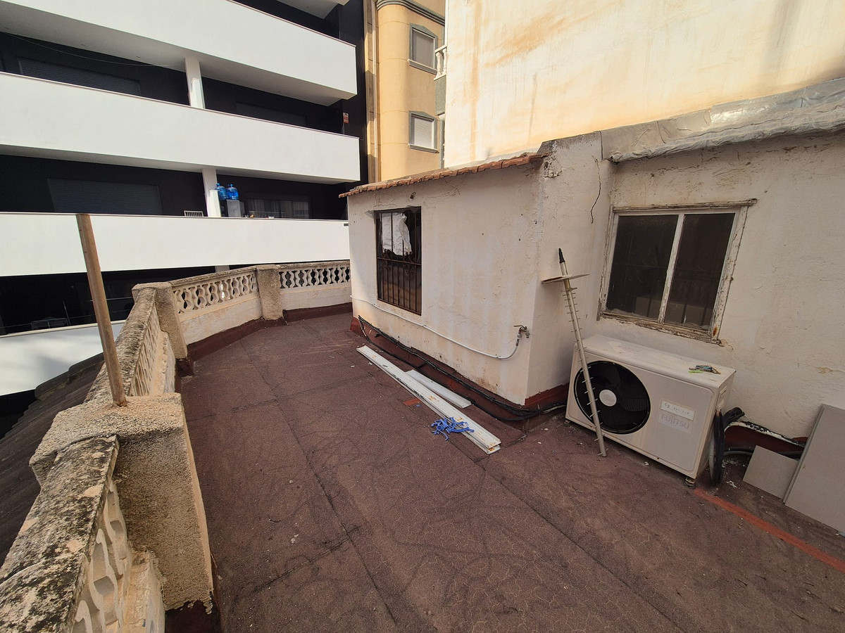 For sale - 2 Bedroom 1 Bathroom House - Townhouse in Torrevieja - Torrevieja Centro  - Alicante