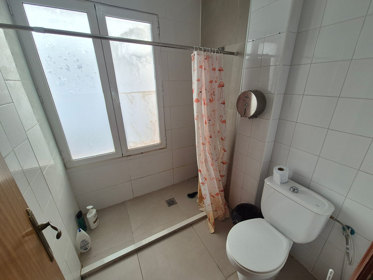 For sale - 2 Bedroom 1 Bathroom House - Townhouse in Torrevieja - Torrevieja Centro  - Alicante