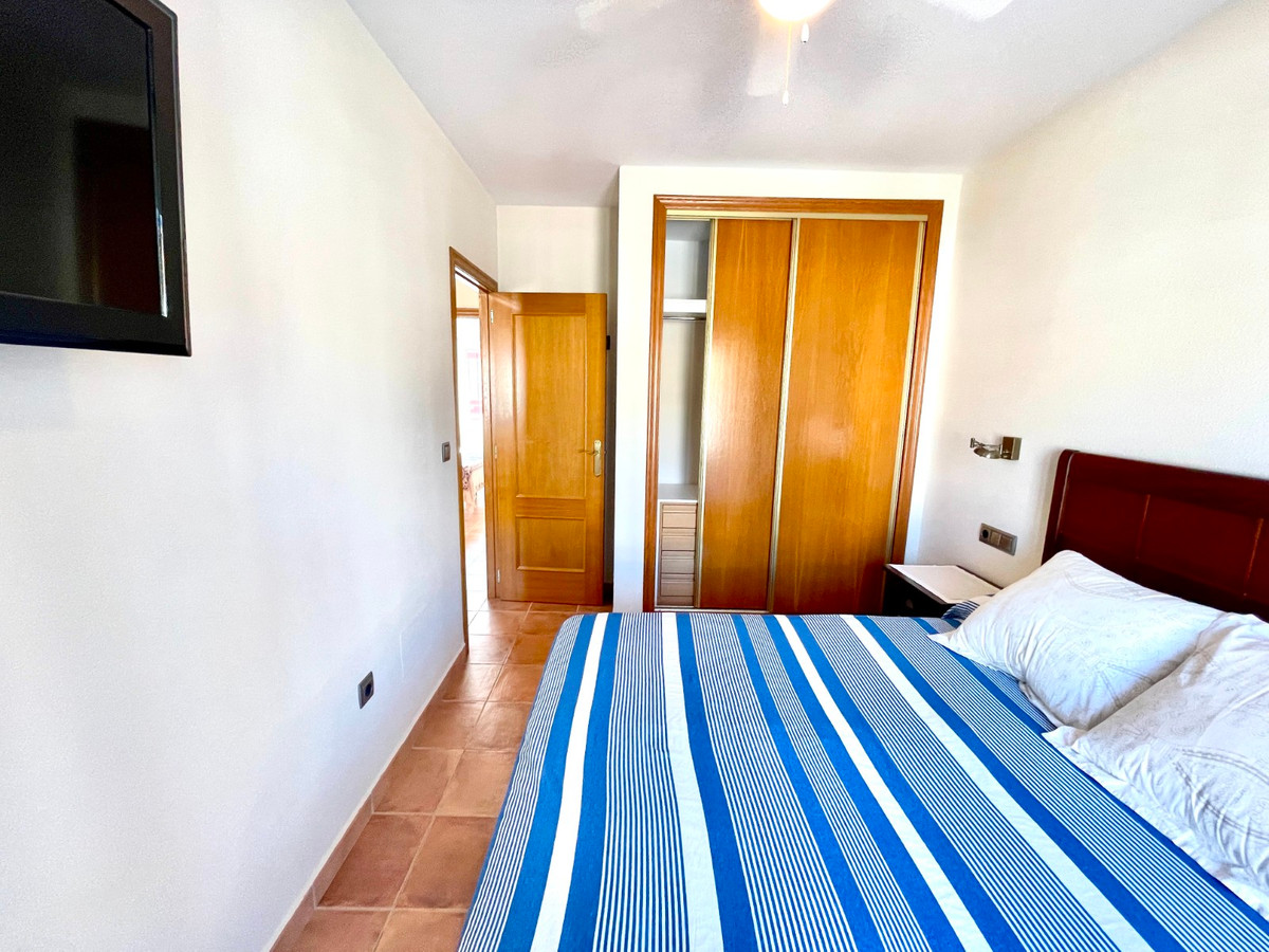 For sale - 4 Bedroom 3 Bathroom House - Townhouse in Pilar de la Horadada - Torre de la Horadada  - Alicante