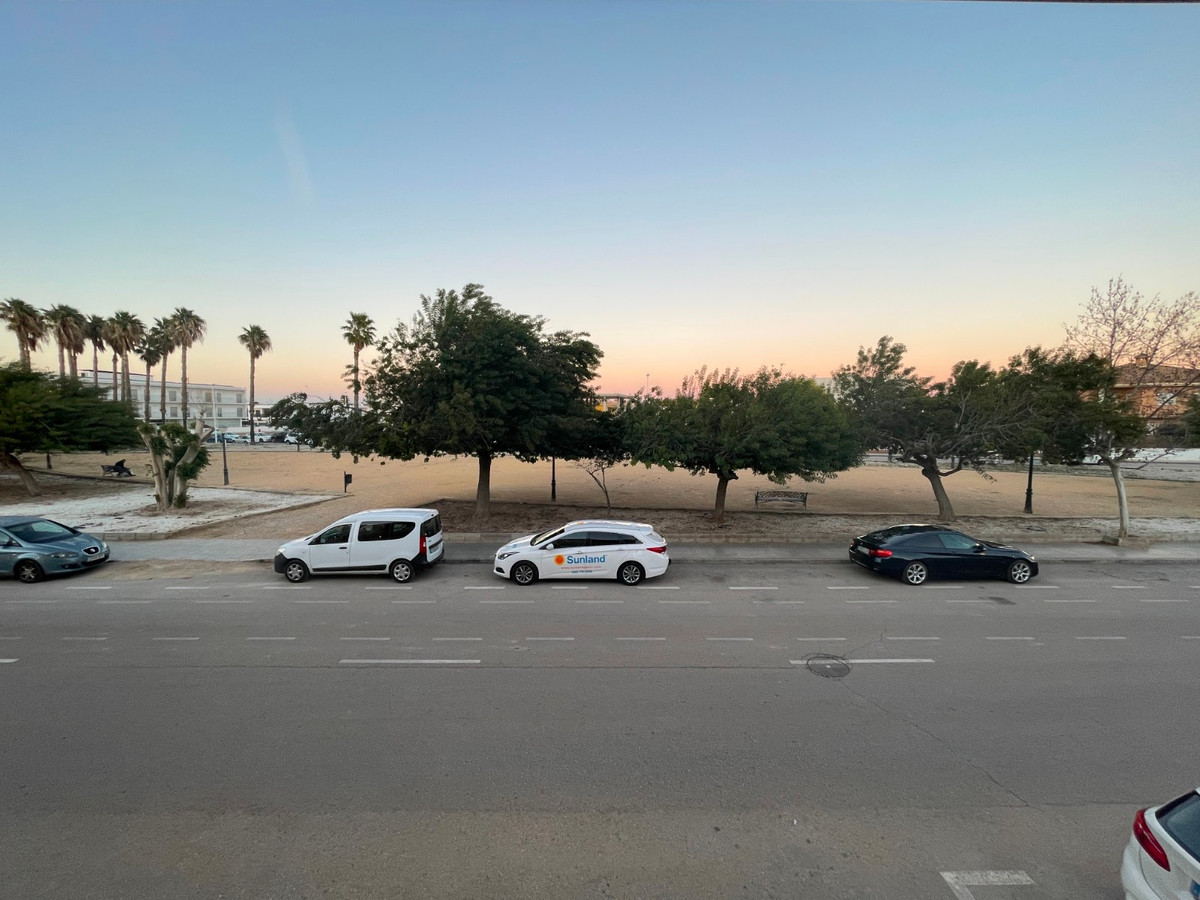 For sale - 3 Bedroom 3 Bathroom House - Detached Villa in Almoradi - Almoradi Centro  - Alicante