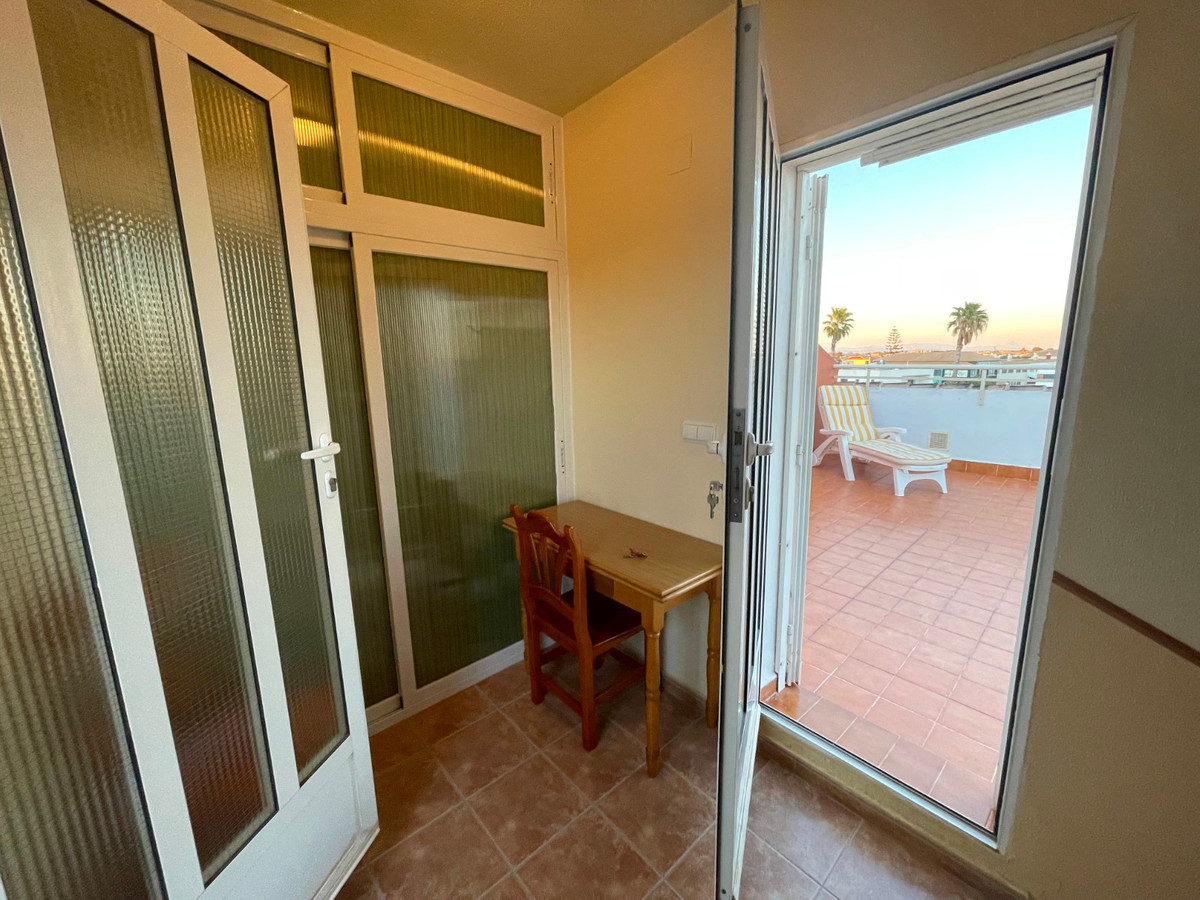 For sale - 3 Bedroom 3 Bathroom House - Detached Villa in Almoradi - Almoradi Centro  - Alicante