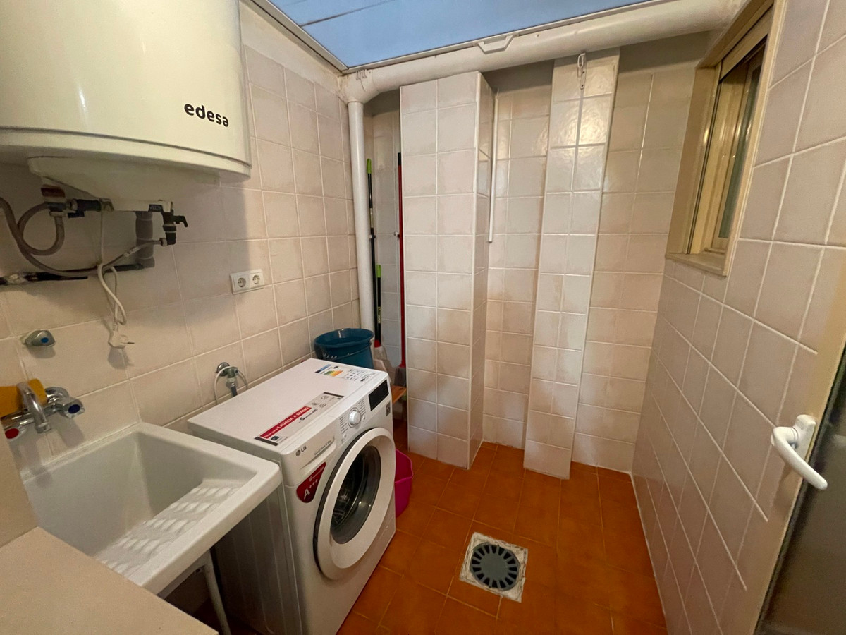 For sale - 3 Bedroom 3 Bathroom House - Detached Villa in Almoradi - Almoradi Centro  - Alicante