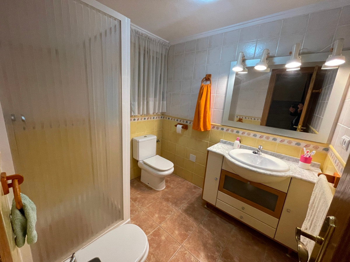 For sale - 3 Bedroom 3 Bathroom House - Detached Villa in Almoradi - Almoradi Centro  - Alicante