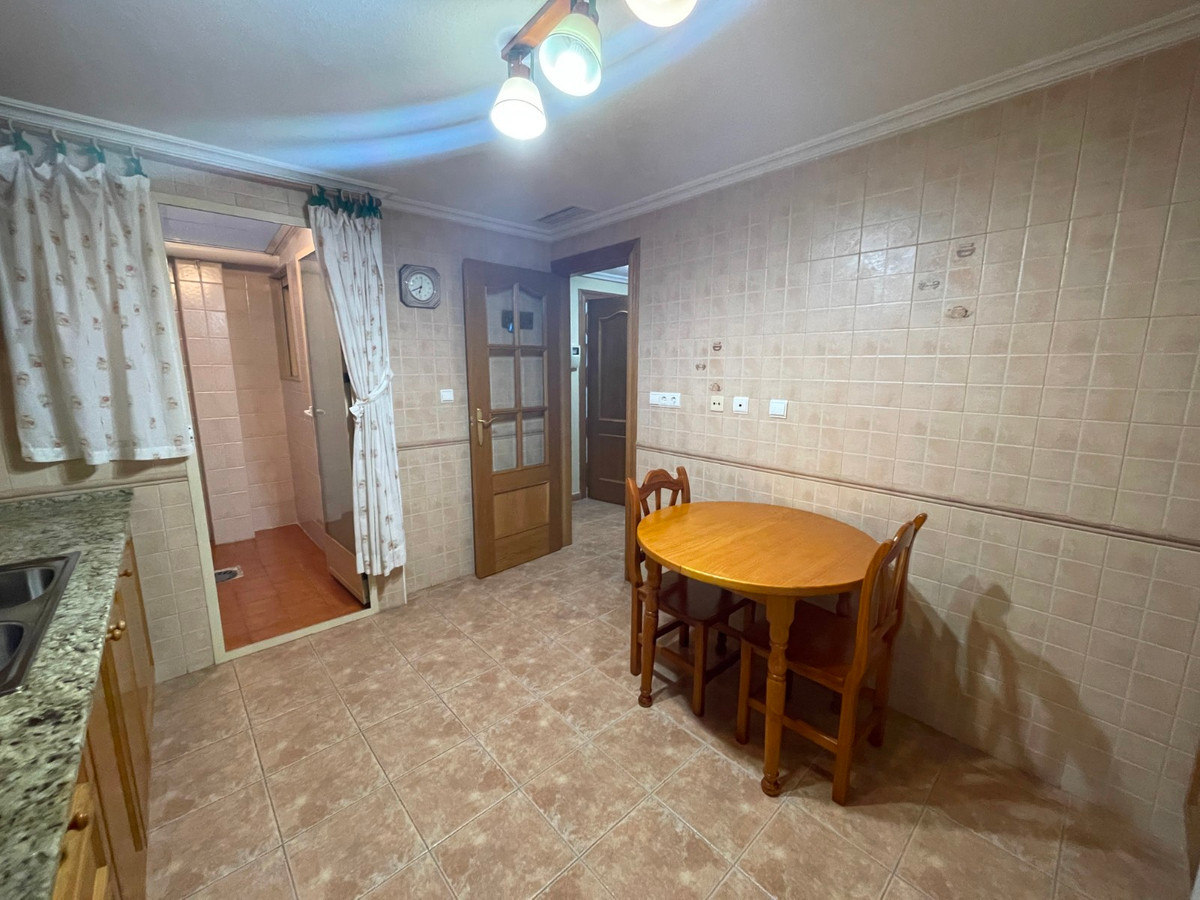 For sale - 3 Bedroom 3 Bathroom House - Detached Villa in Almoradi - Almoradi Centro  - Alicante