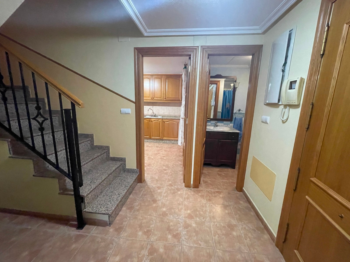 For sale - 3 Bedroom 3 Bathroom House - Detached Villa in Almoradi - Almoradi Centro  - Alicante