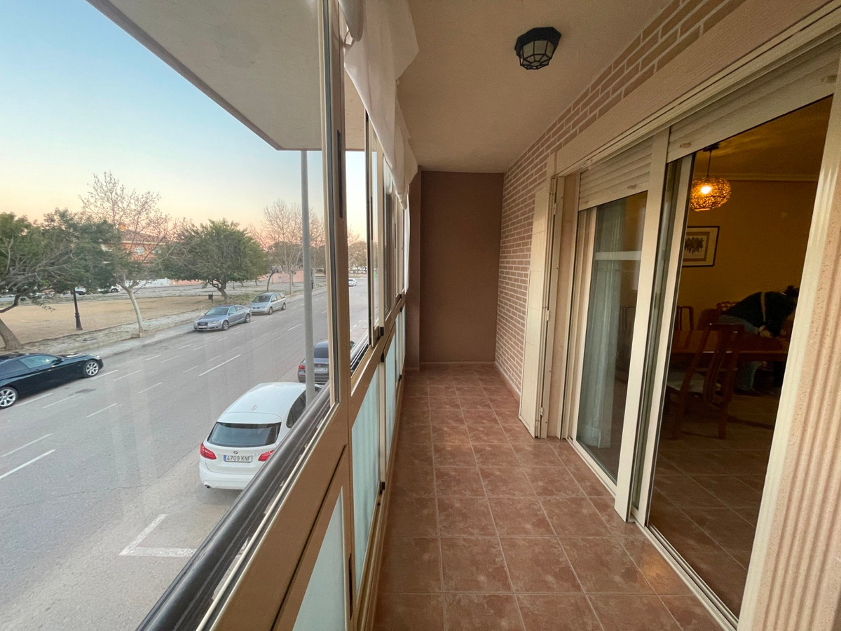 For sale - 3 Bedroom 3 Bathroom House - Detached Villa in Almoradi - Almoradi Centro  - Alicante