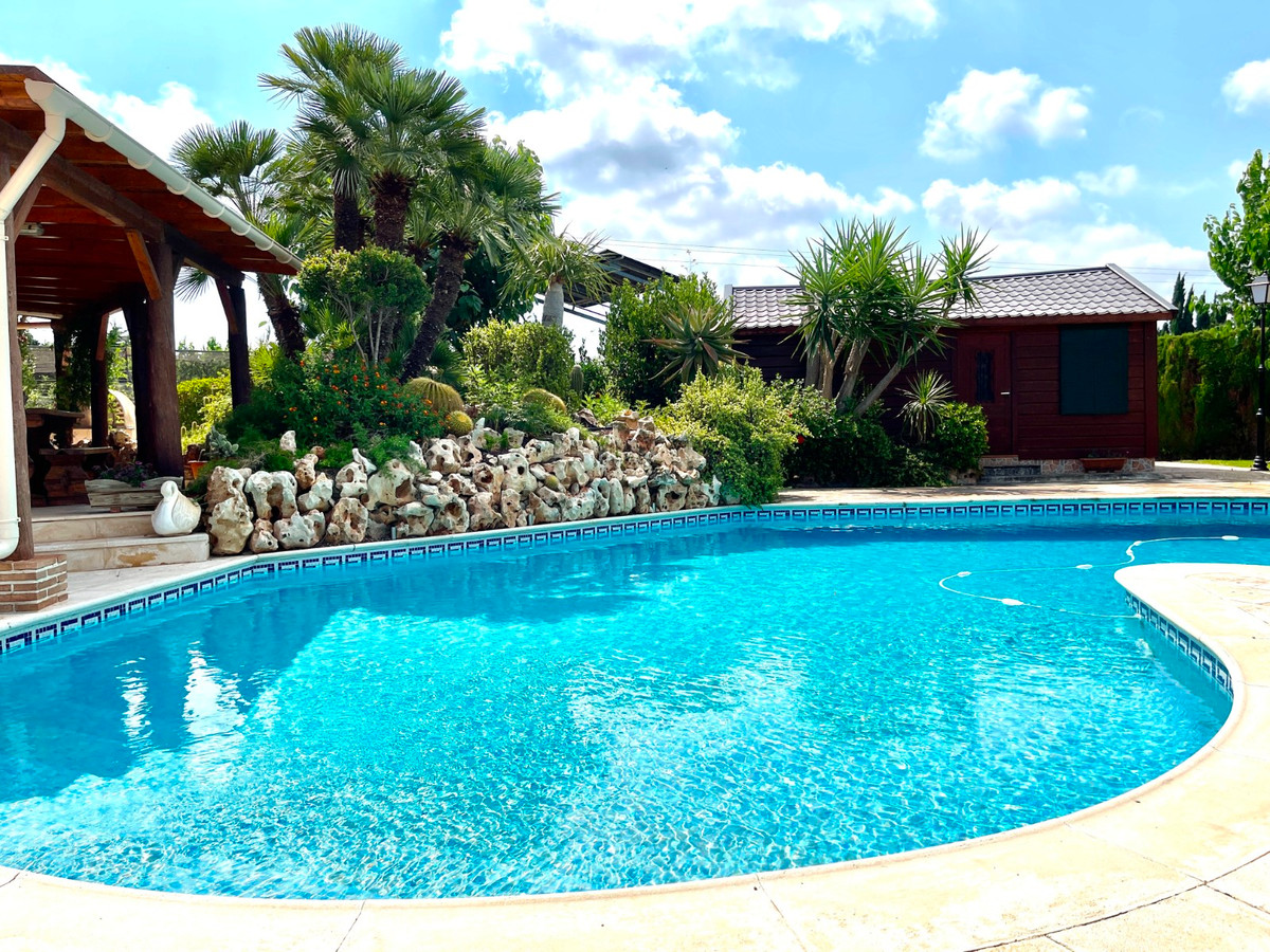 For sale - 4 Bedroom 4 Bathroom House - Detached Villa in San Fulgencio - La Marina  - Alicante