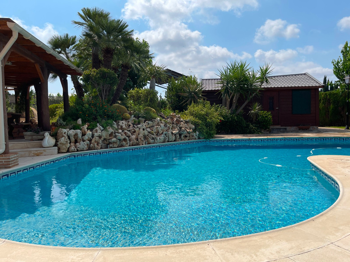 For sale - 4 Bedroom 4 Bathroom House - Detached Villa in San Fulgencio - La Marina  - Alicante