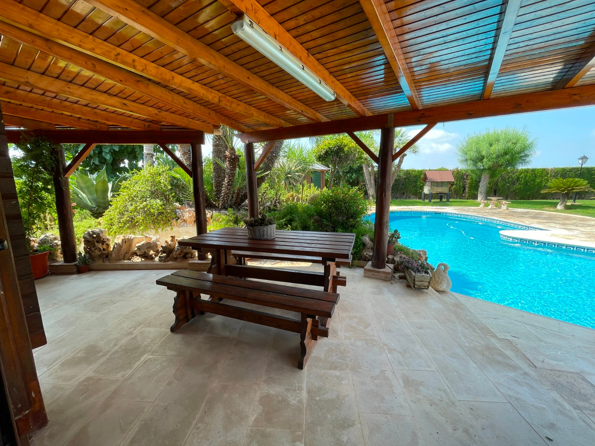 For sale - 4 Bedroom 4 Bathroom House - Detached Villa in San Fulgencio - La Marina  - Alicante