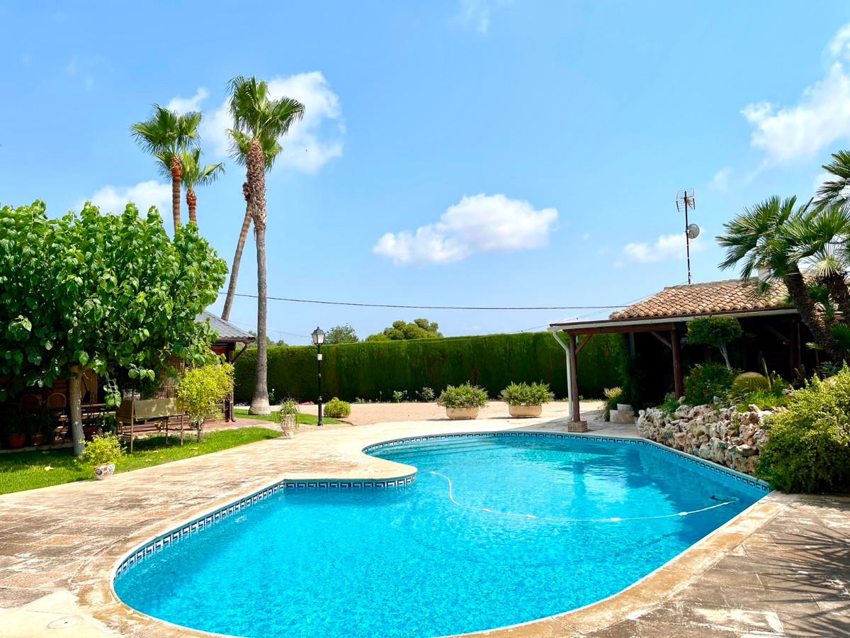 For sale - 4 Bedroom 4 Bathroom House - Detached Villa in San Fulgencio - La Marina  - Alicante