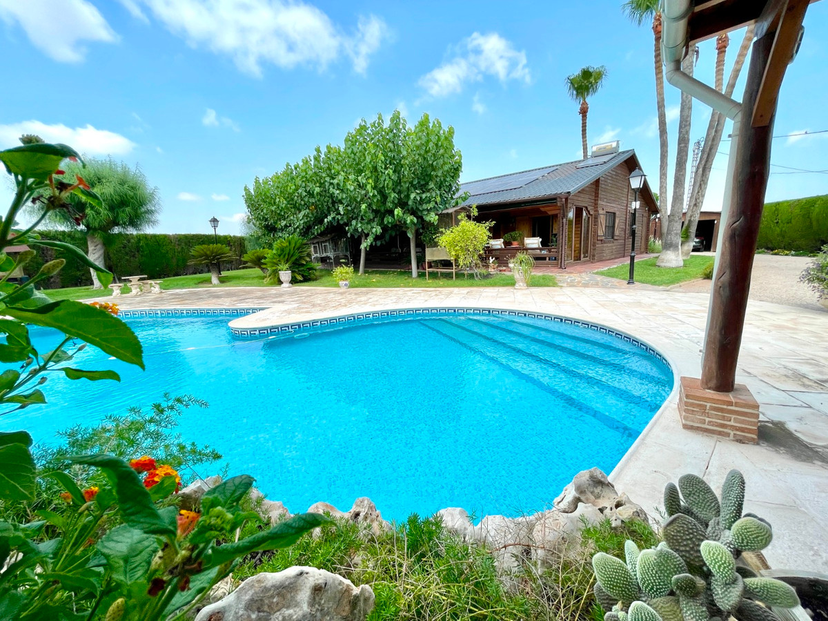 For sale - 4 Bedroom 4 Bathroom House - Detached Villa in San Fulgencio - La Marina  - Alicante