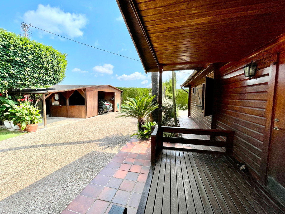 For sale - 4 Bedroom 4 Bathroom House - Detached Villa in San Fulgencio - La Marina  - Alicante