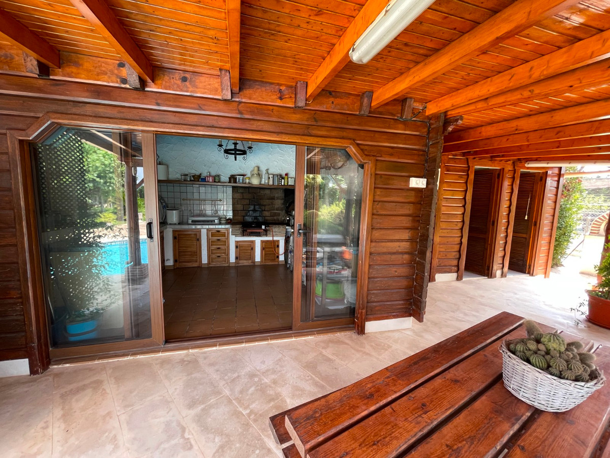 For sale - 4 Bedroom 4 Bathroom House - Detached Villa in San Fulgencio - La Marina  - Alicante