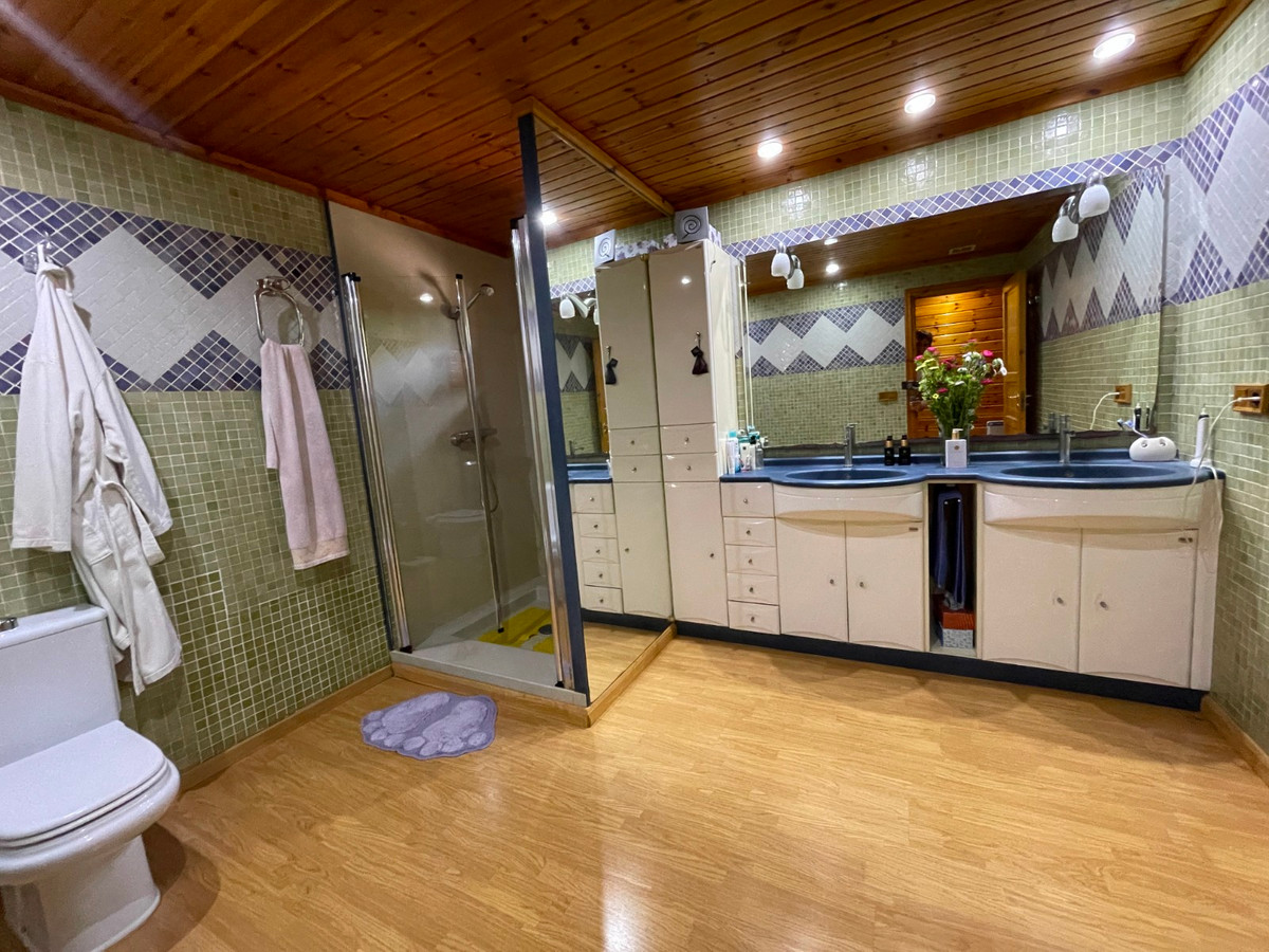 For sale - 4 Bedroom 4 Bathroom House - Detached Villa in San Fulgencio - La Marina  - Alicante