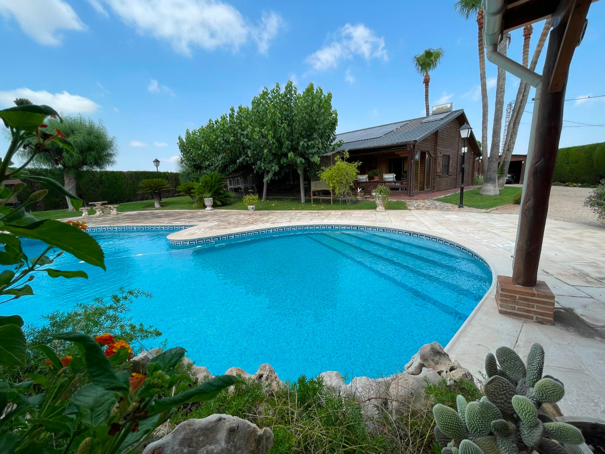 For sale - 4 Bedroom 4 Bathroom House - Detached Villa in San Fulgencio - La Marina  - Alicante