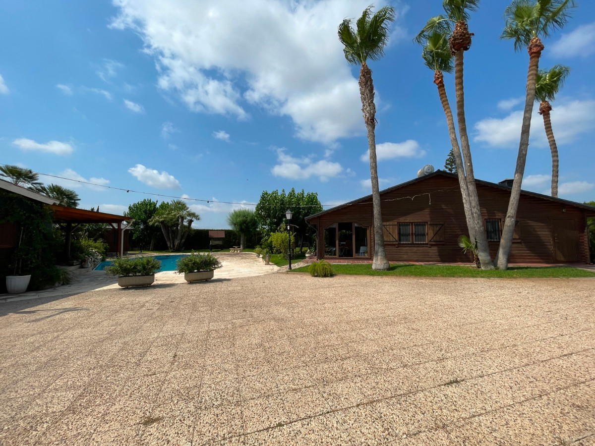 For sale - 4 Bedroom 4 Bathroom House - Detached Villa in San Fulgencio - La Marina  - Alicante