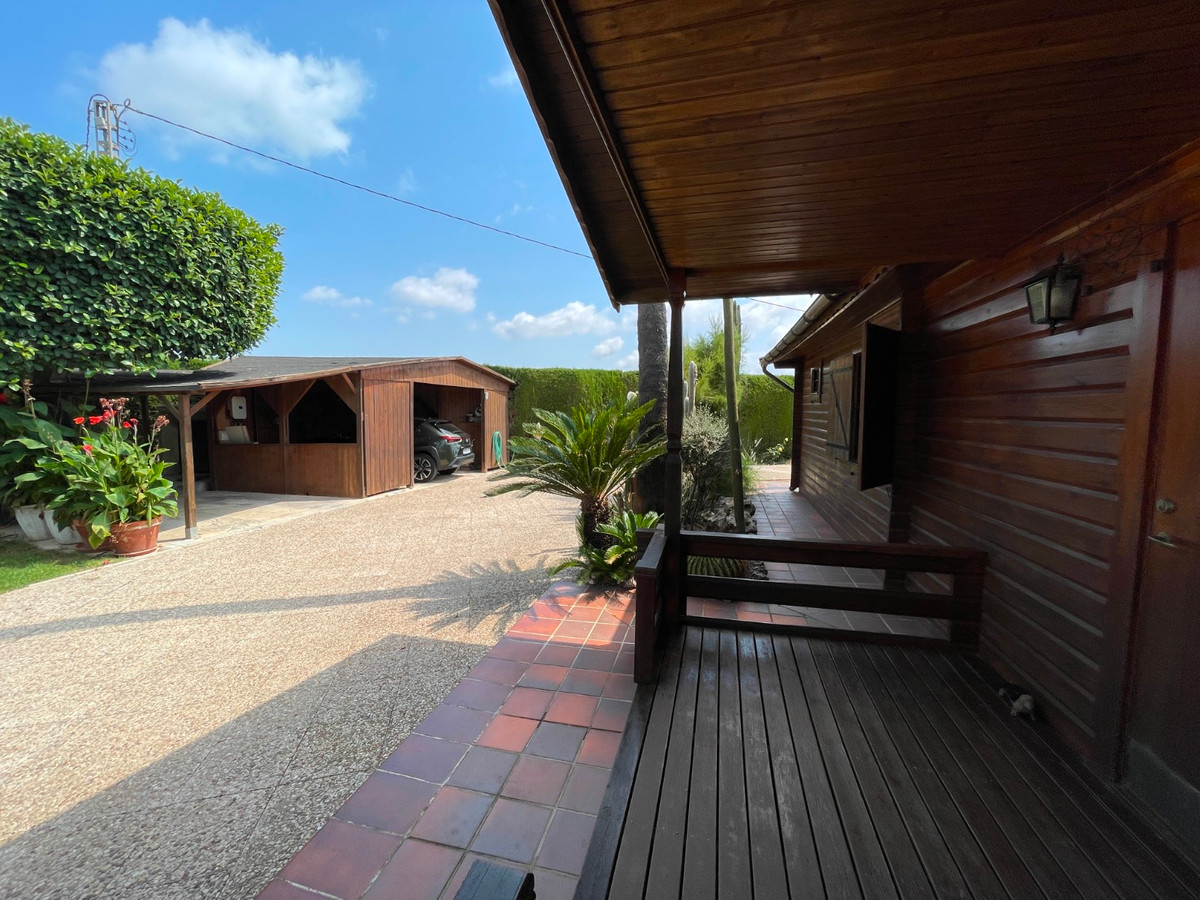 For sale - 4 Bedroom 4 Bathroom House - Detached Villa in San Fulgencio - La Marina  - Alicante