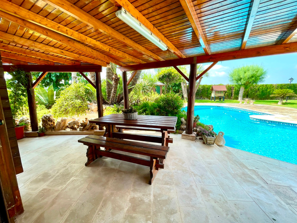For sale - 4 Bedroom 4 Bathroom House - Detached Villa in San Fulgencio - La Marina  - Alicante