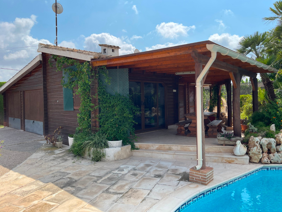 For sale - 4 Bedroom 4 Bathroom House - Detached Villa in San Fulgencio - La Marina  - Alicante