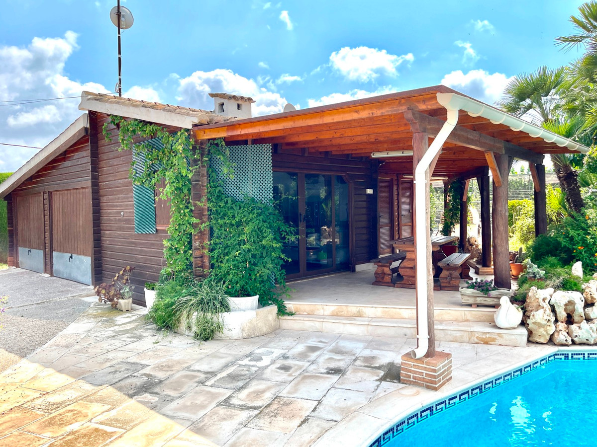 For sale - 4 Bedroom 4 Bathroom House - Detached Villa in San Fulgencio - La Marina  - Alicante