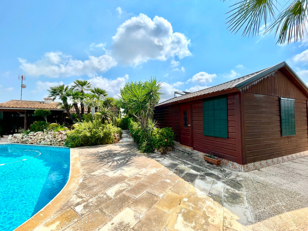 For sale - 4 Bedroom 4 Bathroom House - Detached Villa in San Fulgencio - La Marina  - Alicante