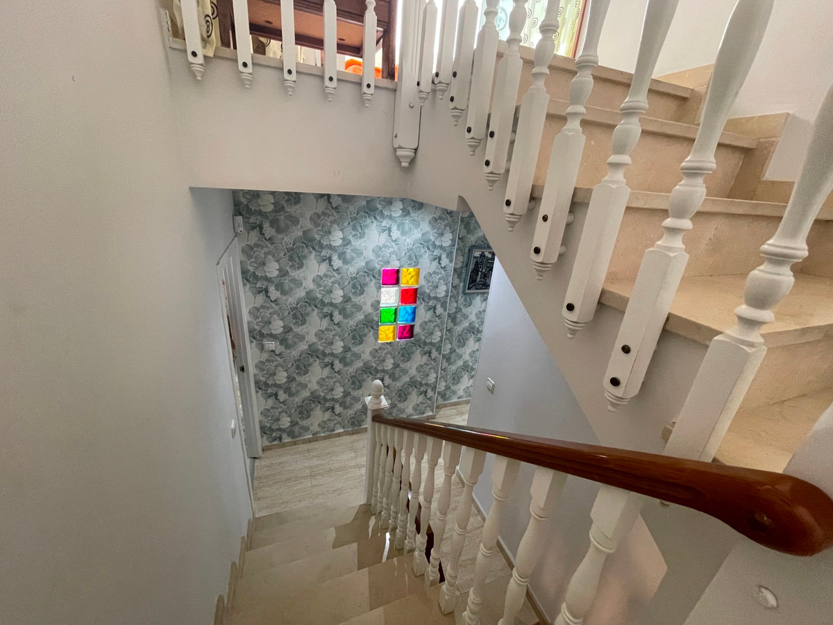 For sale - 4 Bedroom 3 Bathroom House - Detached Villa in Guardamar del Segura - Guardamar del Segura Centro  - Alicante