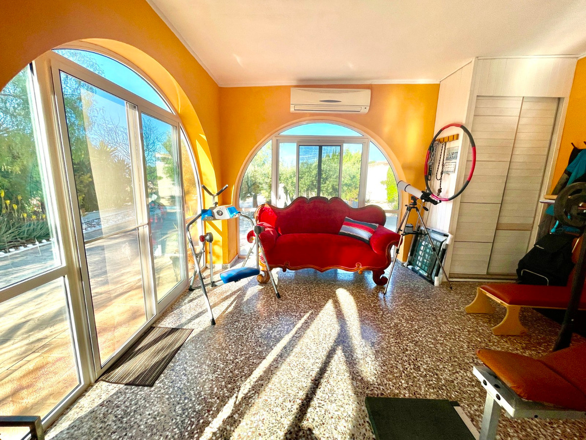 For sale - 5 Bedroom 4 Bathroom House - Finca - Cortijo in Crevillente - Crevillent - Crevillente - Crevillent Centro  - Alicante